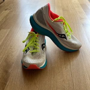 Saucony Endorphin Speed Running Shoes